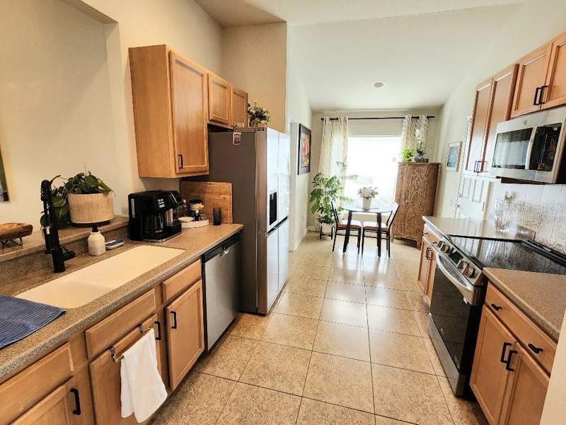 4 bedroom Single Family Residence at 9820 50th Street Circle, Harrison Ranch Ph I-B, Parrish — photo 5