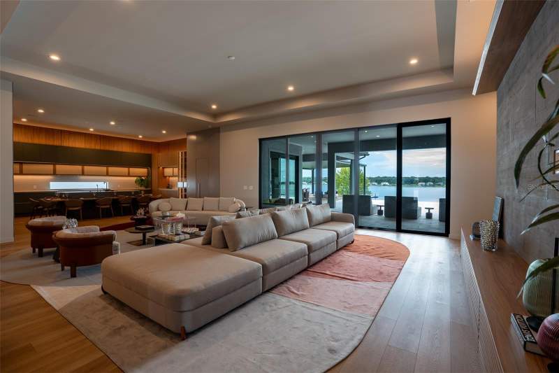 5 bedroom Single Family Residence at 15125 Pendio Drive, Bella Collina Sub, Montverde — photo 4