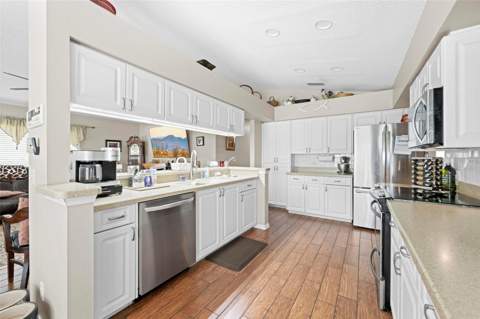 2552 Crystal Lake Drive, Spring Hill FL - photo 19 of 47