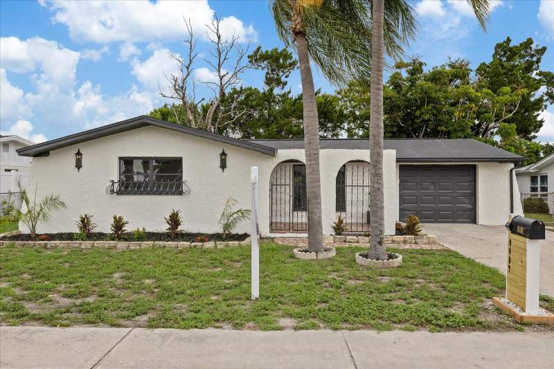 9401 GLEN MOOR LANE home for sale in Embassy Hills