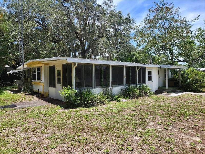 2 bedroom Mobile Home at 9997 SE 167th Lane, Mobile Home Meadows, Summerfield — photo 3