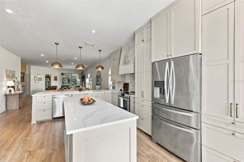 3 bedroom Single Family Residence at 624 Kingsmill Court, Kingsmill, Oldsmar — photo 5