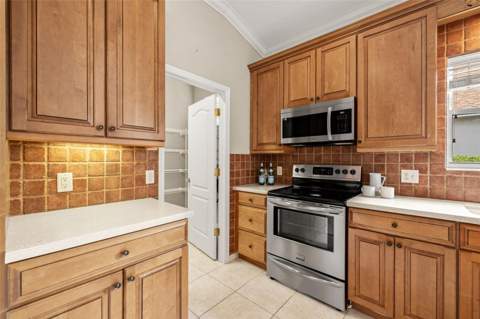 19425 Melody Fair Place, Lutz FL - photo 12 of 45