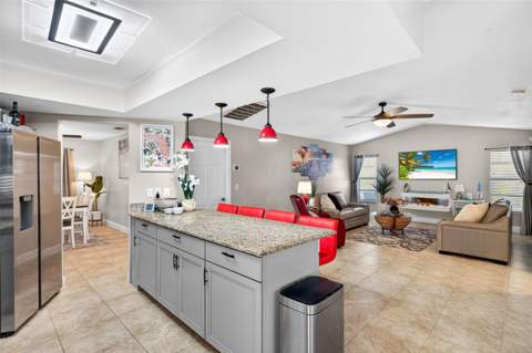402 SW 37th Lane, Cape Coral FL - photo 13 of 44