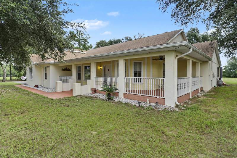 4 bedroom Single Family Residence at 22808 State Road 19, Howey In The Hills, Howey In The Hills — photo 2