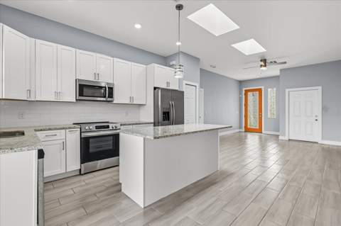 423 Vernon Court, Kissimmee FL - photo 14 of 37