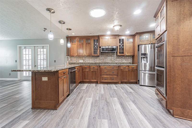 4 bedroom Single Family Residence at 701 Orchis Way, Timber Pond Sub Unit 1, Brandon — photo 4