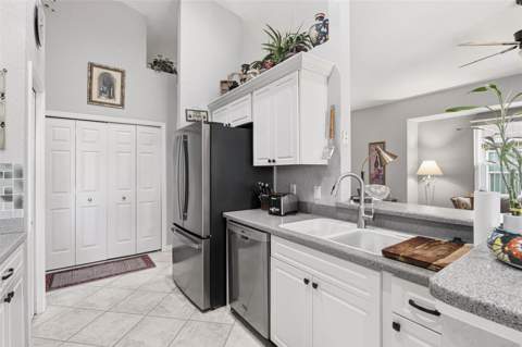 1351 Hedgewood Circle, North Port FL - photo 8 of 38