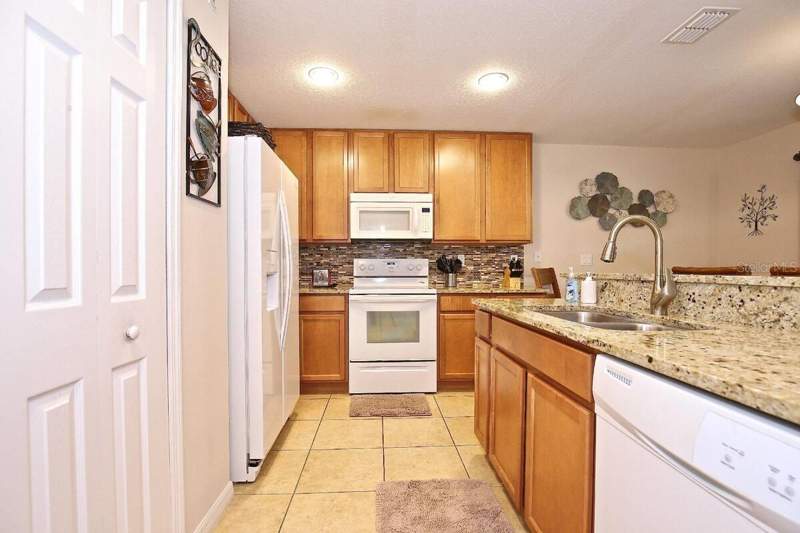 4 bedroom Single Family Residence at 2660 Santosh Cove, Veranda Palms Ph 1C, Kissimmee — photo 3