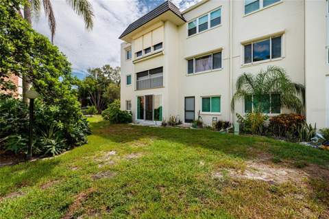 4595 Chancellor Street #114, St Petersburg FL - photo 15 of 30