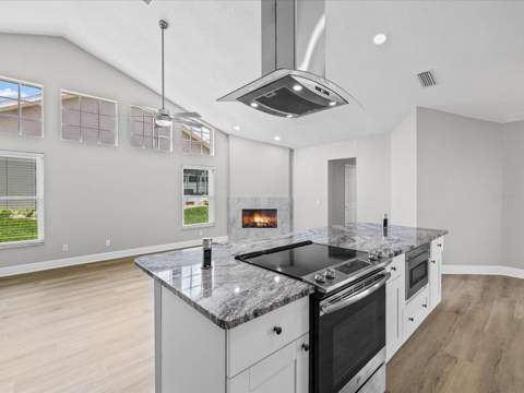 1302 Henry Avenue, Spring Hill FL - photo 6 of 63