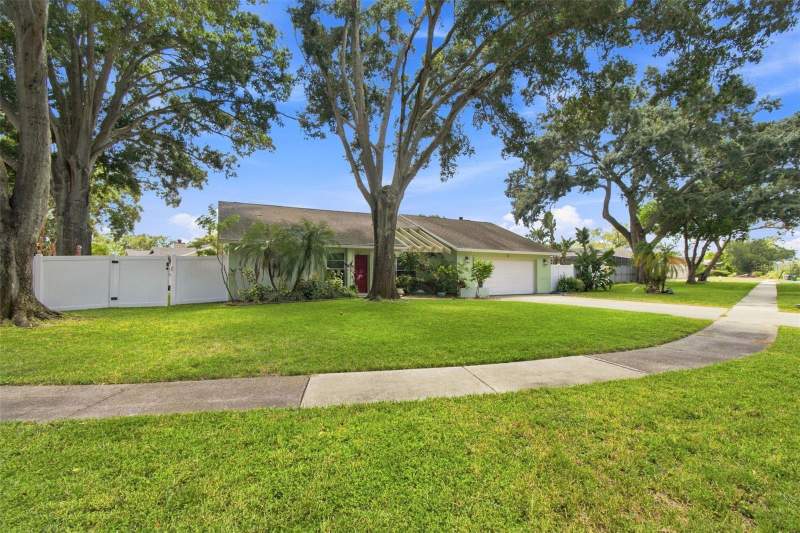 3 bedroom Single Family Residence at 157 Foxcroft Drive, Hammocks The, Palm Harbor — photo 4