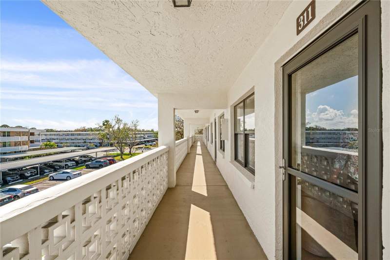 2 bedroom Condominium at 4910 BAY STREET #311, WINSTON PARK NORTHEAST, ST PETERSBURG — photo 2