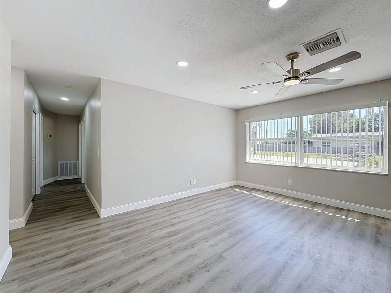 3 bedroom Single Family Residence at 14998 Mockingbird Lane, Twin Lakes Manor 1st Add, Clearwater — photo 4
