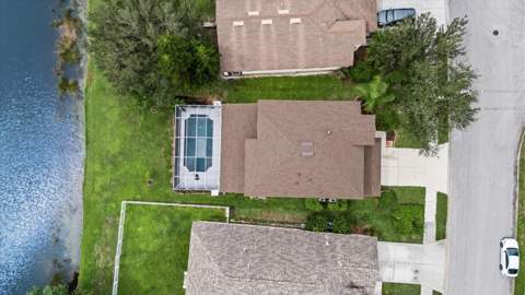 15302 Searobbin Drive, Lakewood Ranch FL - photo 7 of 51