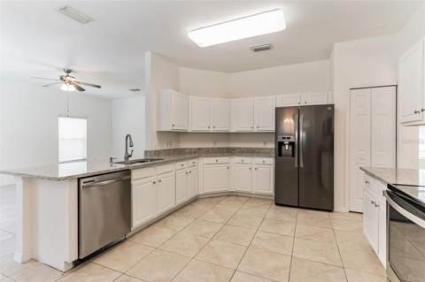 2433 Huron Circle, Kissimmee FL - photo 13 of 29