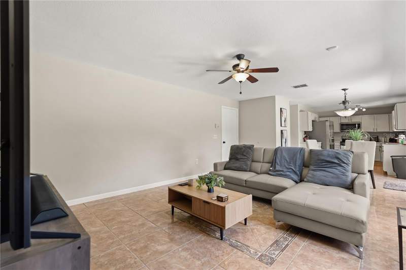 4 bedroom Single Family Residence at 3125 Holland Drive, Andover Lakes Ph 03B, Orlando — photo 2
