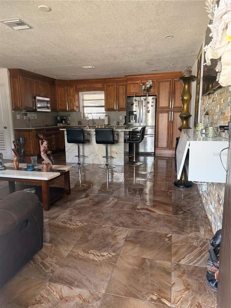 3 bedroom Single Family Residence at 118 W Prince Street, Florida Ave Sub, Tampa — photo 4