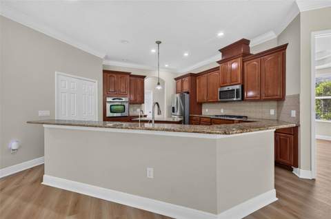 5112 Abisher Wood Lane, Brandon FL - photo 9 of 48