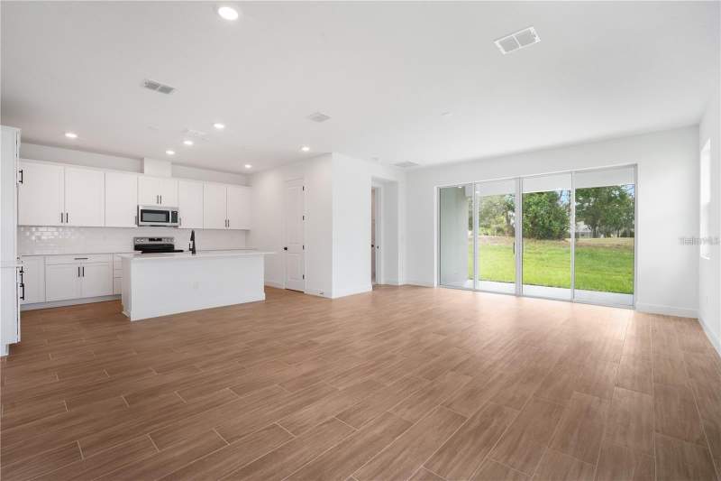4 bedroom Single Family Residence at 9143 Players, Glen Lakes, Weeki Wachee — photo 3