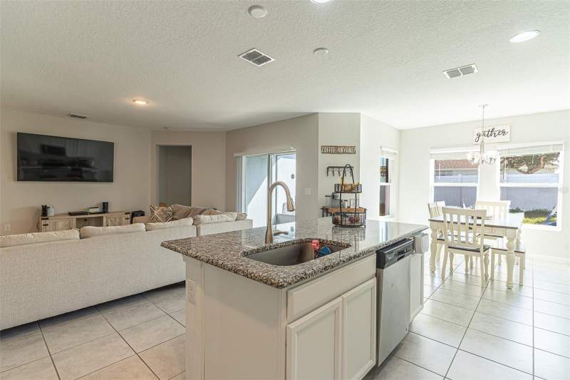 4 bedroom Single Family Residence at 735 Jefferson Street, Northridge Reserve, Davenport — photo 5