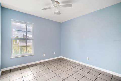 208 Flamingo Dr, Apollo Beach FL - photo 11 of 17