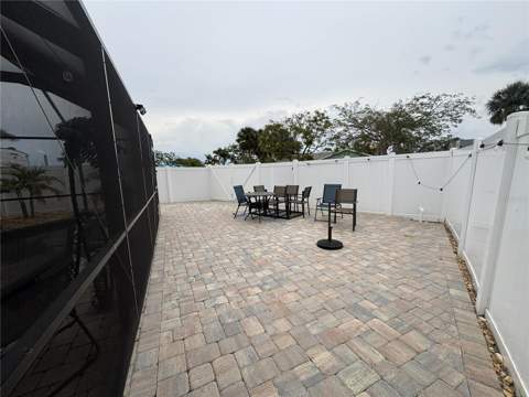 1002 Silver Palm Way, Apollo Beach FL - photo 8 of 27