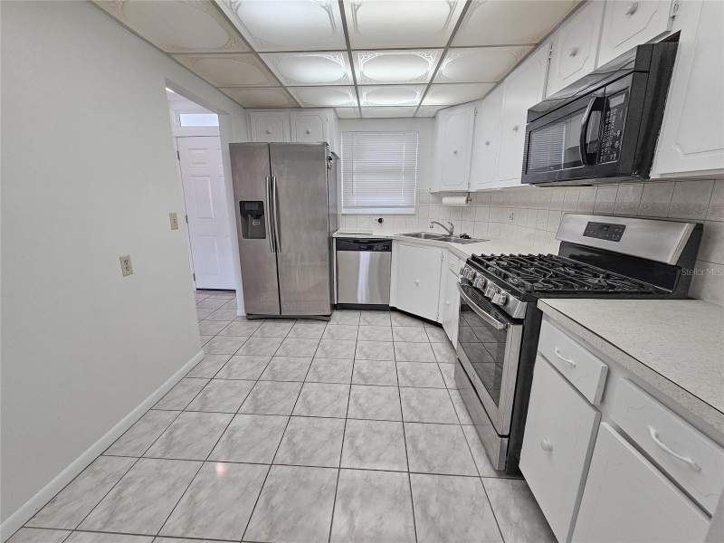2 bedroom Condominium at 5980 Shore Boulevard #405, Town Shores Of Gulfport, Gulfport — photo 4