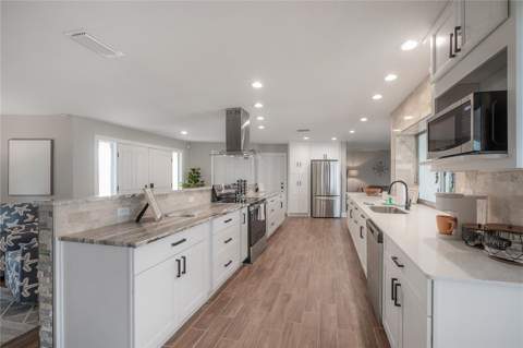 6322 Cottonwood Lane, Apollo Beach FL - photo 13 of 45