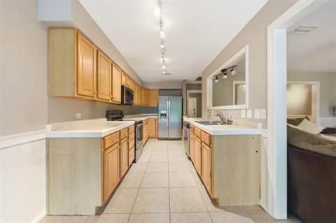 112 E Gardenia Street, Howey In The Hills FL - photo 10 of 47
