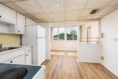 4715 Bay Street #222, St Petersburg FL - photo 13 of 37