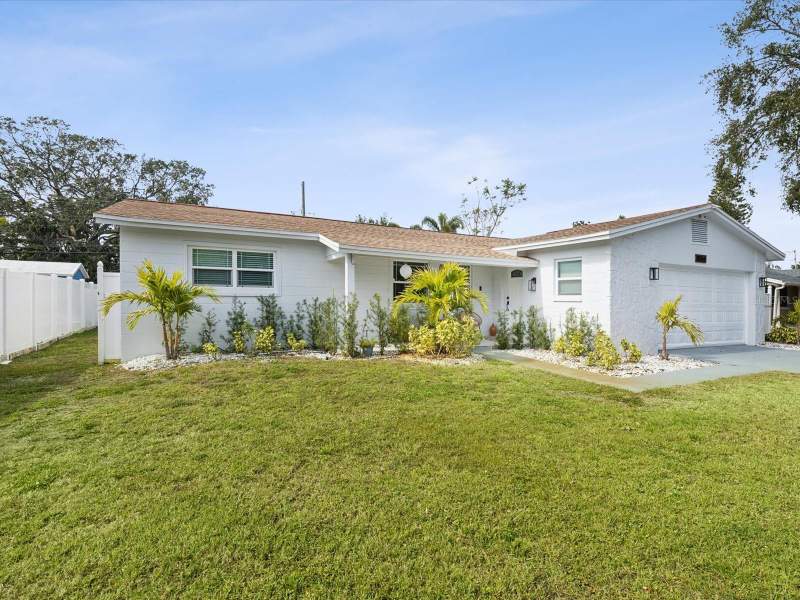 3 bedroom Single Family Residence at 10264 Oakhurst Road, Indian Rocks Heights, Largo — photo 2