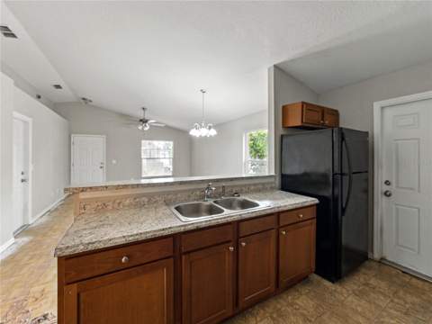 829 N Lake Avenue, Lakeland FL - photo 11 of 28