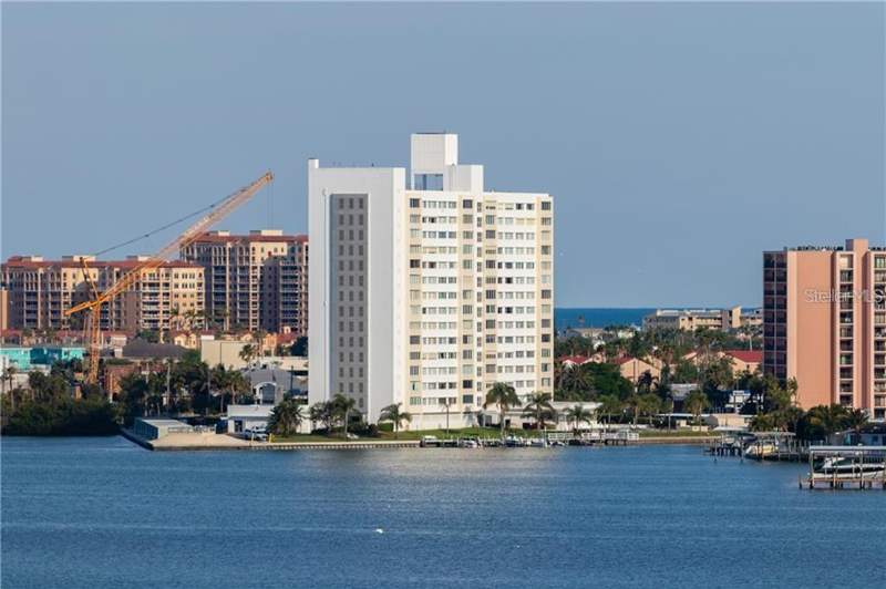 31 ISLAND WAY #408 home for sale in Horizon House Co-Op