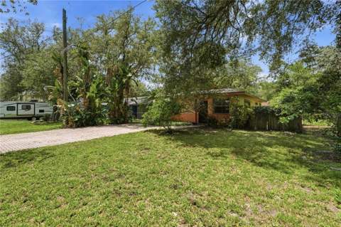 12922 N Albany Avenue, Tampa FL - photo 16 of 38