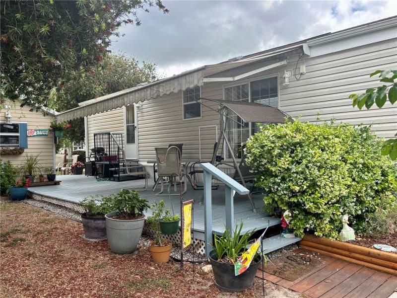 1 bedroom Manufactured Home at 3255 NE 104th Avenue, Town Park At The Wilderness Rv Park Estates, Silver Springs — photo 4