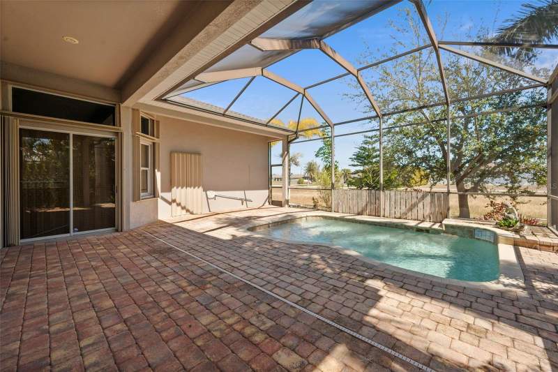 3 bedroom Single Family Residence at 2727 NW 45th Place, Cape Coral, Cape Coral — photo 4