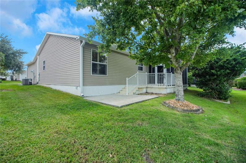 3 bedroom Single Family Residence at 299 Jefferson Lane, The Villages, The Villages — photo 2