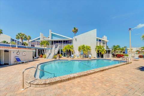 179 Medallion Boulevard #H, Madeira Beach FL - photo 17 of 30