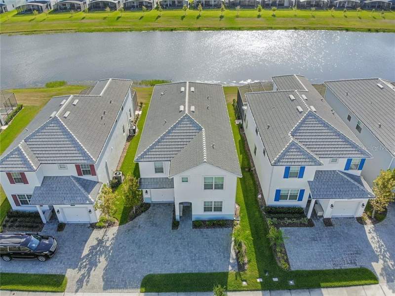 6 bedroom Single Family Residence at 4779 KINGS CASTLE CIRCLE, STOREY LAKE, KISSIMMEE — photo 2