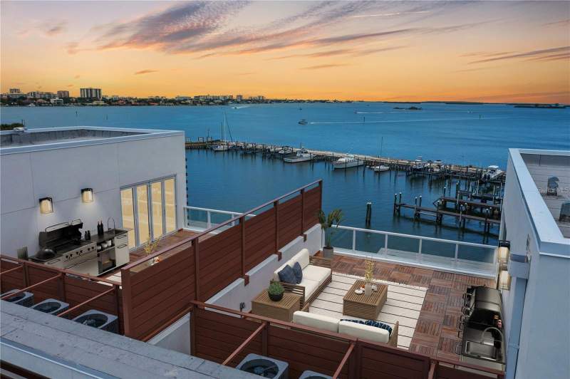 3 bedroom Townhouse at 864 N Osceola Ave, Marina Bay Master Condo, Clearwater — photo 2