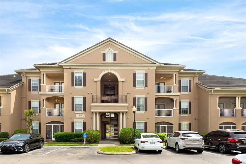 Capri/Hunters Creek Condo