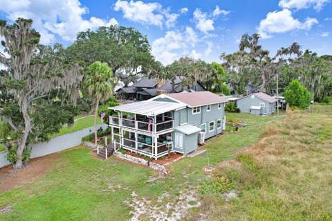 11337 Knights Griffin Road, Thonotosassa FL - photo 13 of 91