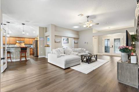 7146 SE 173rd Arlington Loop, The Villages FL - photo 10 of 35