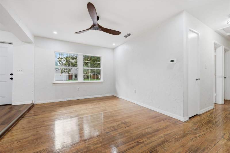 4 bedroom Single Family Residence at 821 NE 22nd Terrace, Duval Heights, Gainesville — photo 5