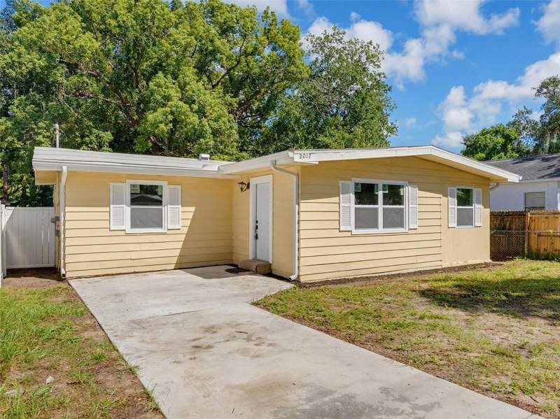 3 bedroom Single Family Residence at 2017 N Betty Lane, Brooklawn, Clearwater — photo 1