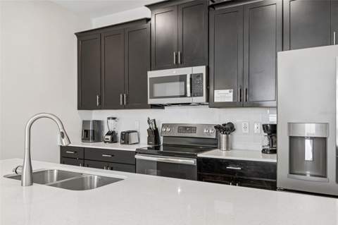 4833 Romeo Circle, Kissimmee FL - photo 14 of 54