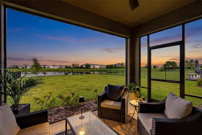 4 bedroom Single Family Residence at 18009 Tavernside Trail, Star Farms Ph V, Lakewood Ranch — photo 5