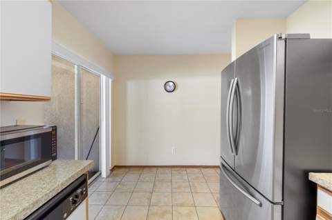 1907 Fluorshire Drive, Brandon FL - photo 15 of 58