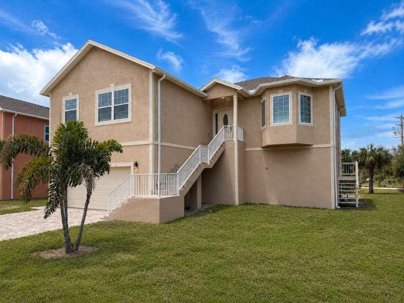 1083 S POINTE ALEXIS DRIVE home for sale in Pointe Alexis South